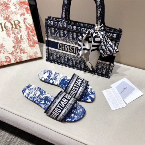 High Quality Luxury Dior Embroidered Sandals And Slippers product detail
