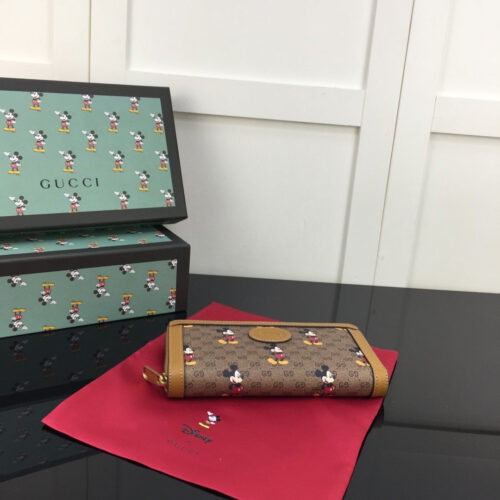 High Quality Luxury Disney X Gucci Zip Around Wallet product detail