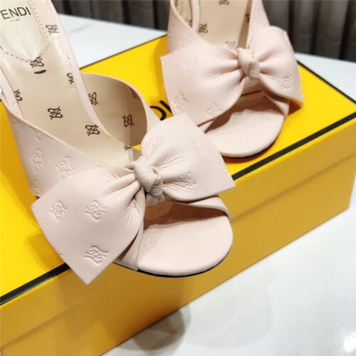 High Quality Luxury Fendi Block Heel Sandals White product detail
