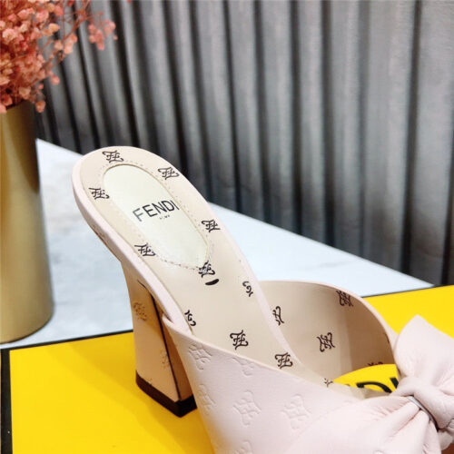 High Quality Luxury Fendi Block Heel Sandals White product detail