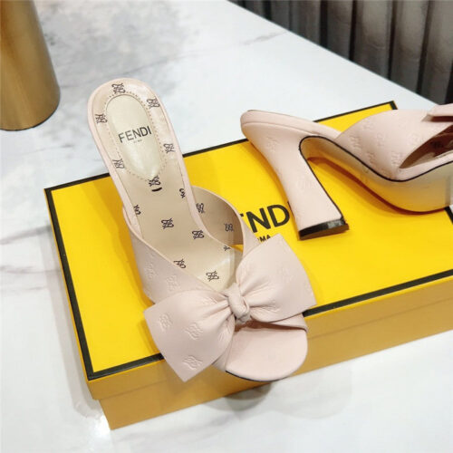 High Quality Luxury Fendi Block Heel Sandals White product detail