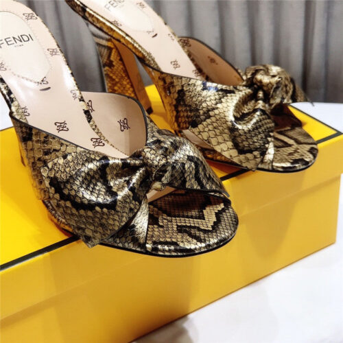 High Quality Luxury Fendi Block Heel Sandals Gold product detail