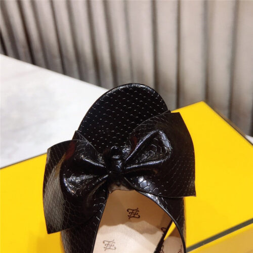 High Quality Luxury Fendi Block Heel Sandals – Style 94355 product detail
