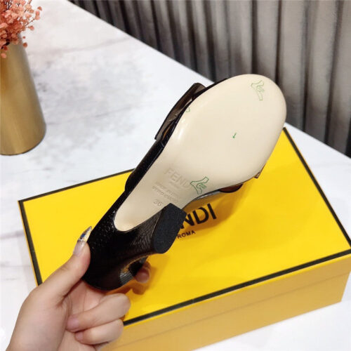 High Quality Luxury Fendi Block Heel Sandals – Style 94355 product detail