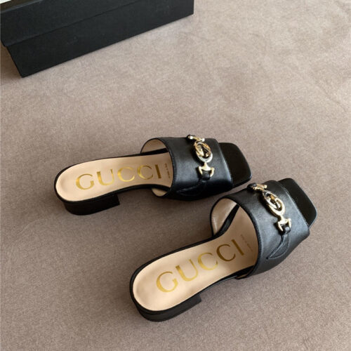 High Quality Luxury Gucci Sandals Zumi Calfskin Horsebit Detail Black product detail