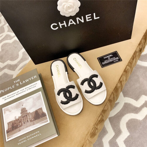 High Quality Luxury Chanel Logo Slippers