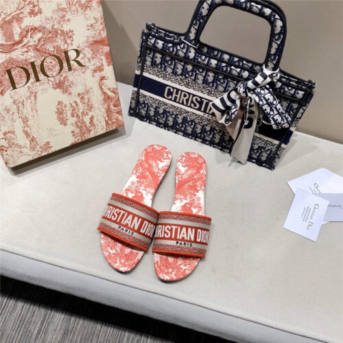 High Quality Luxury Dior Embroidered Sandals Slippers product detail