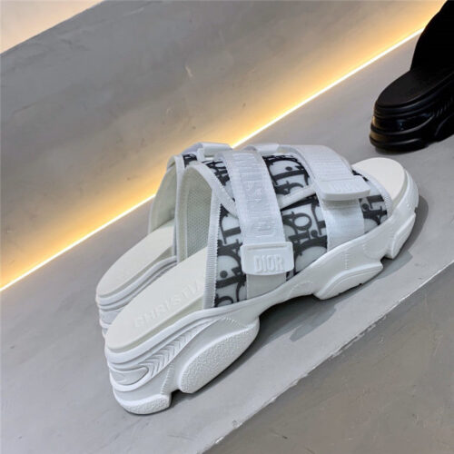 High Quality Luxury Dior Slippers White product detail