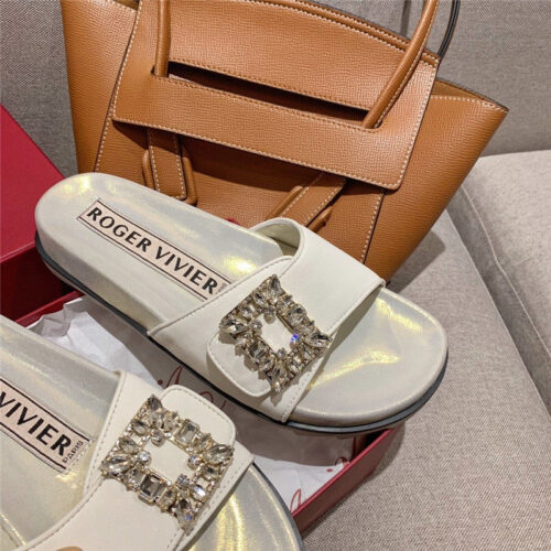 High Quality Luxury Roger Vivier Slippers product detail