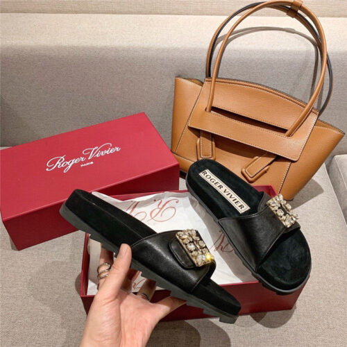 High Quality Luxury Roger Vivier Slippers Black product detail