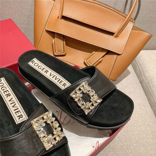 High Quality Luxury Roger Vivier Slippers Black product detail