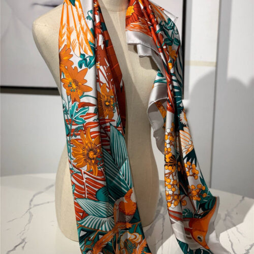 High Quality Luxury Hermes Ladies Summer Silk Scarf product detail