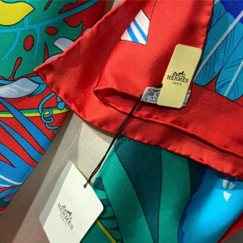 High Quality Luxury Hermes Ladies Summer Silk Scarf Red product detail