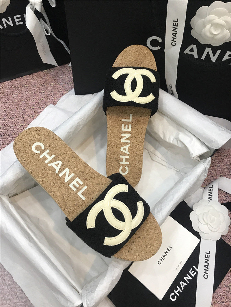 High Quality Luxury Chanel Slippers – Style 94374 product detail
