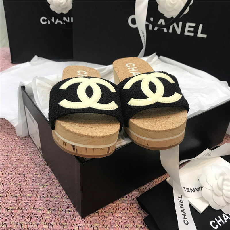 High Quality Luxury Chanel Slippers – Style 94374 product detail