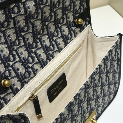 High Quality Luxury Dior Oblique Canvas Bag product detail