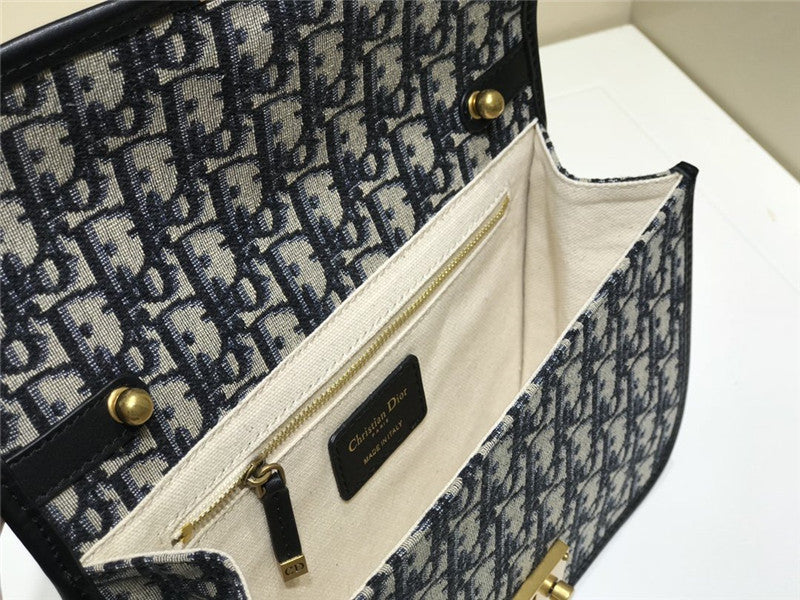 High Quality Luxury Dior Oblique Canvas Bag product detail