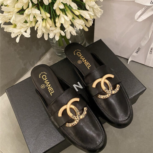 High Quality Luxury Chanel Slippers Black product detail