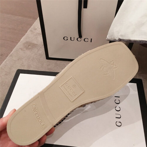 High Quality Luxury Gucci Sandals Silver product detail