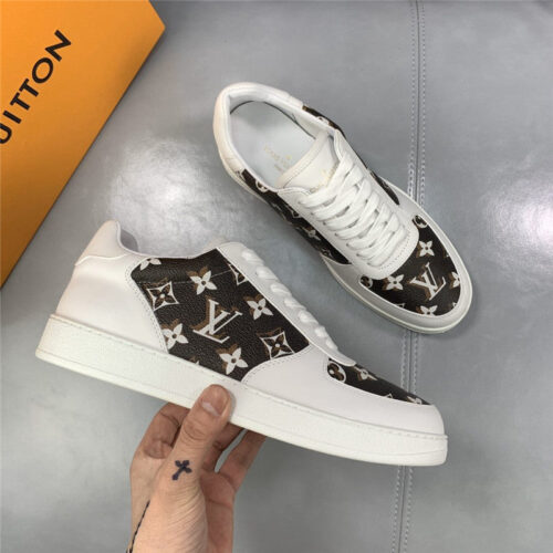 High Quality Luxury Louis Vuitton Mens Sneakers – Style 24003
