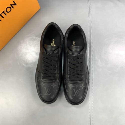 High Quality Luxury Louis Vuitton Mens Sneakers – Style 91235 alternate view