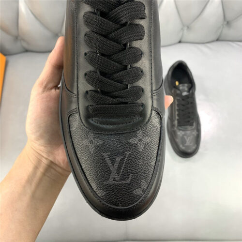 High Quality Luxury Louis Vuitton Mens Sneakers – Style 91235 product detail