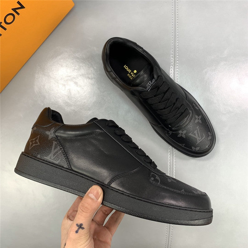 High Quality Luxury Louis Vuitton Mens Sneakers – Style 91235