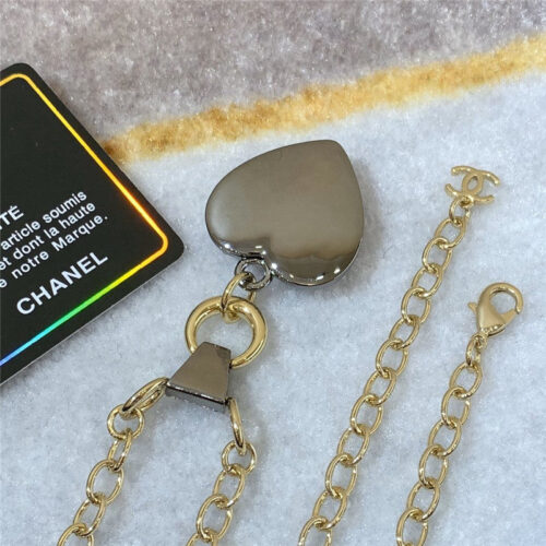 High Quality Luxury Chanel Heart Necklace – Style 50092 product detail