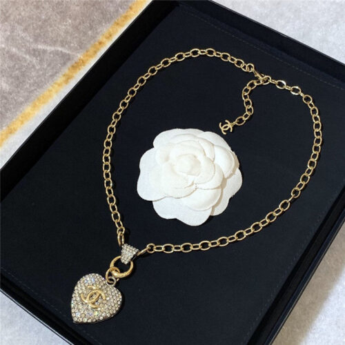 High Quality Luxury Chanel Heart Necklace – Style 50092