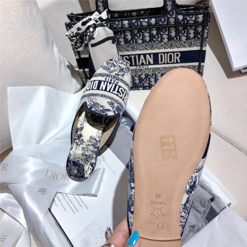 High Quality Luxury Dior Dway Slippers – Style 30723 product detail