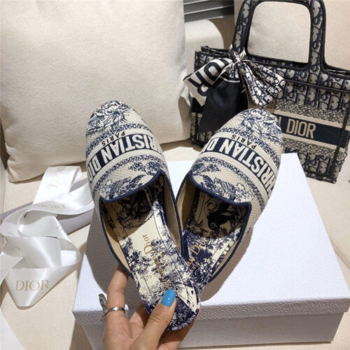 High Quality Luxury Dior Dway Slippers – Style 30723 product detail
