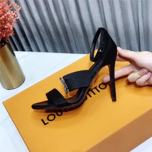 High Quality Luxury Louis Vuitton Heel Sandals – Style 31683 product detail