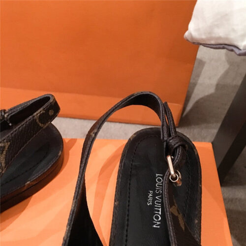 High Quality Luxury Louis Vuitton Flat Sandals – Style 45027 product detail