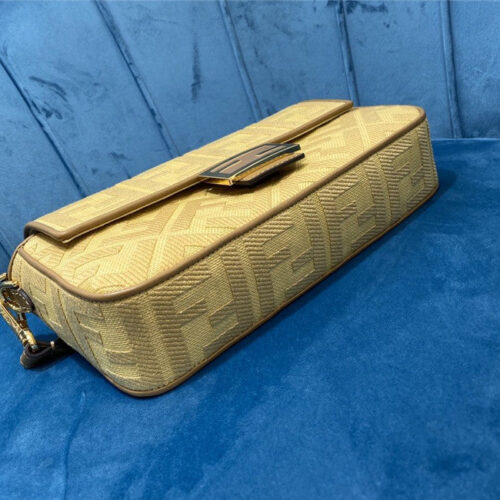 High Quality Luxury Fendi Baguette Bag – Style 32305 product detail