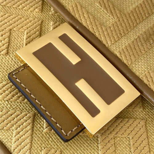 High Quality Luxury Fendi Baguette Bag – Style 32305 product detail