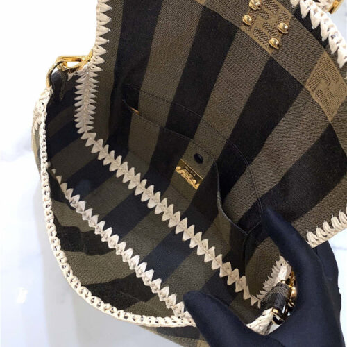 High Quality Luxury Fendi Baguette Weave Bag product detail