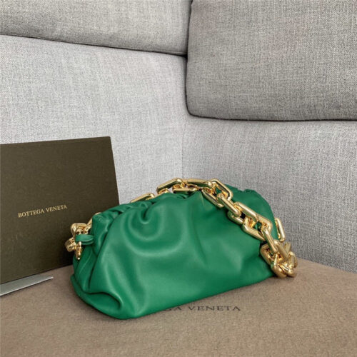 High Quality Luxury The Chain Pouch Bottega Veneta alternate view