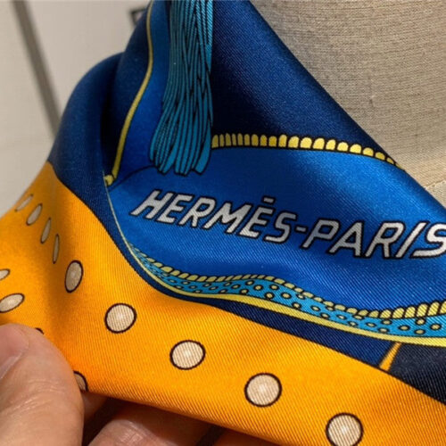 High Quality Luxury Hermes “Noble Saddle” Blue Silk Scarf product detail