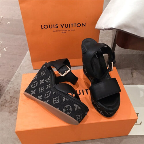 High Quality Luxury Louis Vuitton Platform Sandals Shoes alternate view