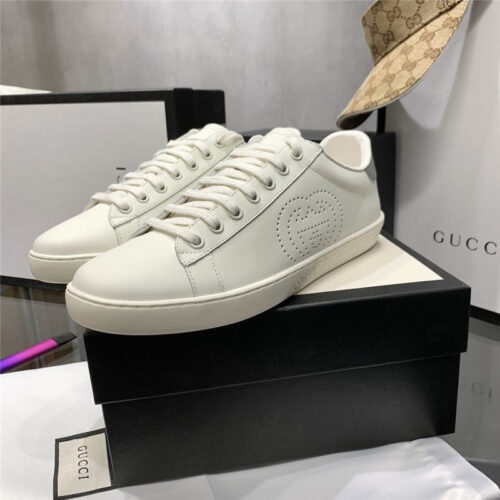 High Quality Luxury Gucci Sneakers White – Style 37171