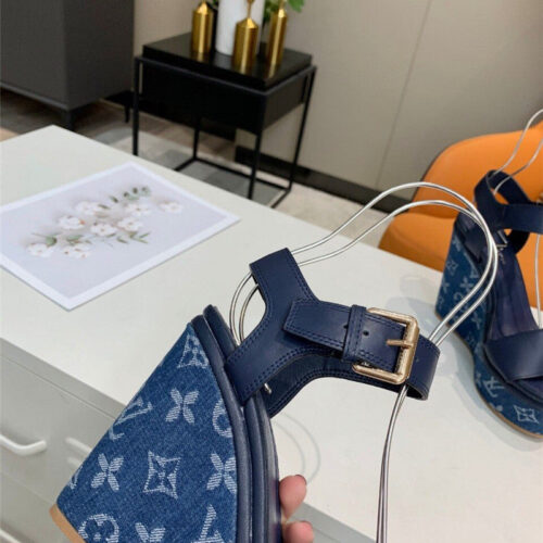 High Quality Luxury LV Louis Vuitton Platform Sandals – Style 52931 product detail