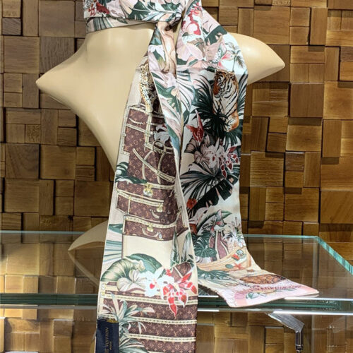 High Quality Luxury Voyage Extraordinaire Silk Scarf product detail