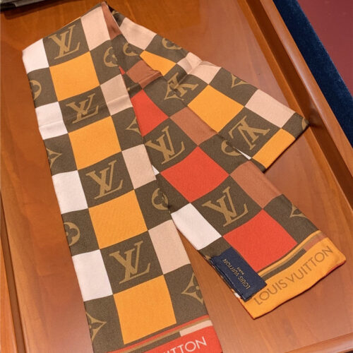 High Quality Luxury LV Monogram Giant Jungle Silk Scarf Coffee Color product detail