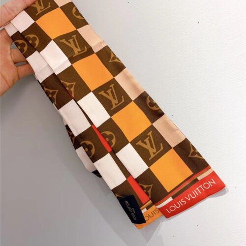 High Quality Luxury LV Monogram Giant Jungle Silk Scarf Coffee Color product detail