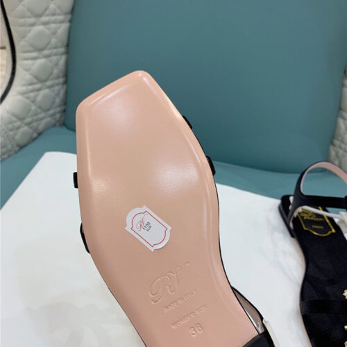 High Quality Luxury Roger Vivier Ss Pearl Rhinestone Sandals product detail