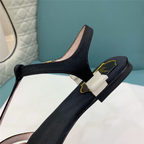 High Quality Luxury Roger Vivier Ss Pearl Rhinestone Sandals product detail