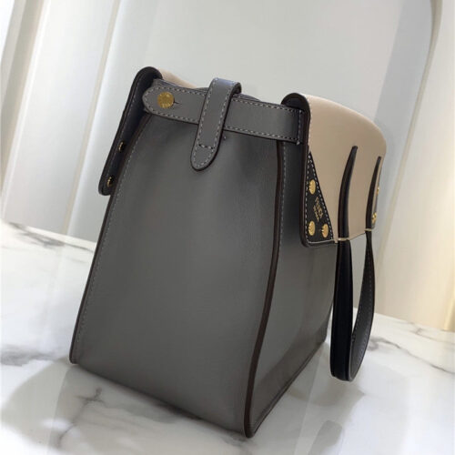 High Quality Luxury Fendi Filp Bag – Style 32402 product detail