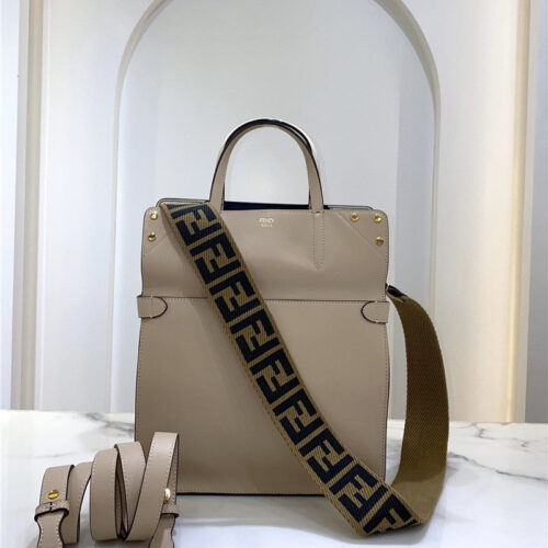 High Quality Luxury Fendi Filp Bag – Style 32401 alternate view