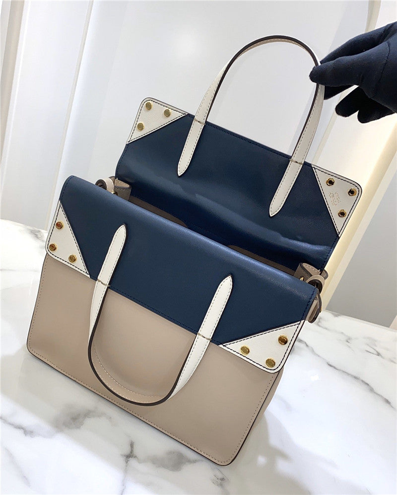 High Quality Luxury Fendi Filp Bag – Style 32401 product detail
