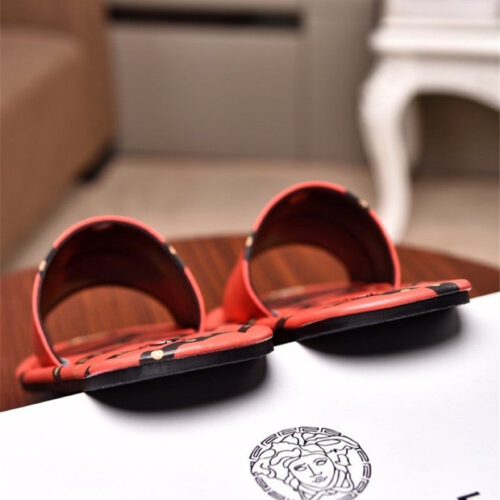 High Quality Luxury Versace Slippers Mens – Style 75859 product detail